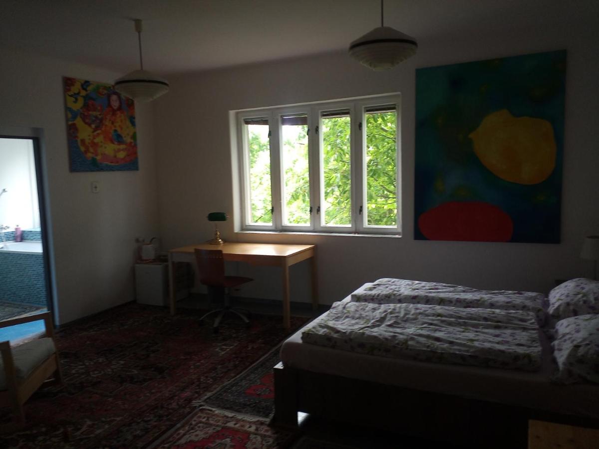 Orli Hnizdo At Chateau Novak Křivoklát エクステリア 写真